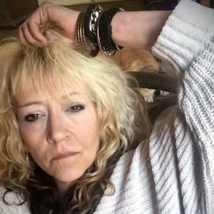 Meet your Posher, Molly